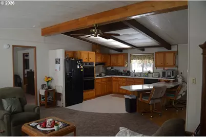 244 Kaehn Rd, Crescent, OR 97733 - Photo 3