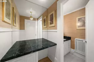 1708 SW Hawthorne Terrace, Portland, OR 97201 - Photo 19