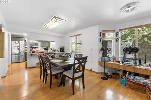 1158 SW 213th Ave, Beaverton, OR 97003 - Photo 25