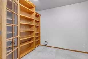 2868 NE Charlois Dr, Hillsboro, OR 97124 - Photo 27