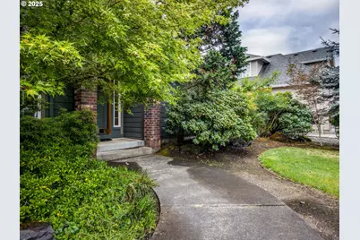 2868 NE Charlois Dr, Hillsboro, OR 97124 - Photo 5