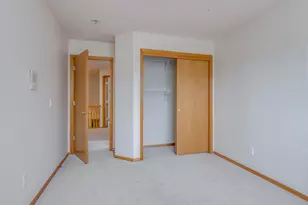 2868 NE Charlois Dr, Hillsboro, OR 97124 - Photo 41