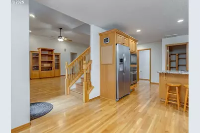 2868 NE Charlois Dr, Hillsboro, OR 97124 - Photo 29