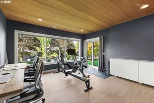 5745 SW Gaines Ct, Portland, OR 97221 - Photo 23