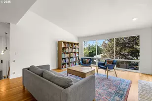 5745 SW Gaines Ct, Portland, OR 97221 - Photo 5