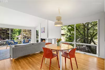 5745 SW Gaines Ct, Portland, OR 97221 - Photo 7