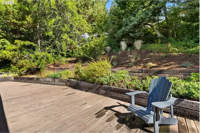 5745 SW Gaines Ct, Portland, OR 97221 - Photo 27