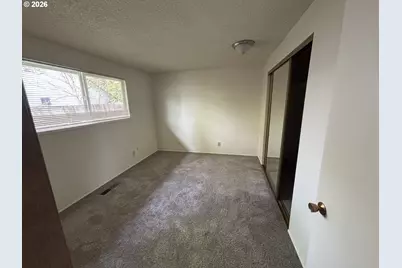 4196 47th Ave NE, Salem, OR 97305 - Photo 13