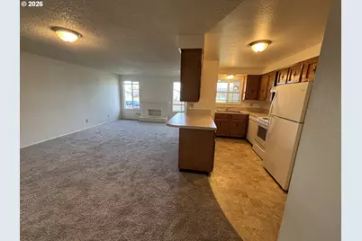 4196 47th Ave NE, Salem, OR 97305 - Photo 5