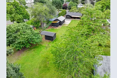 124 NE 143rd Ave, Portland, OR 97230 - Photo 17