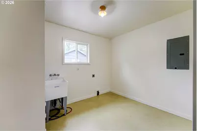 124 NE 143rd Ave, Portland, OR 97230 - Photo 25