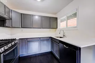 124 NE 143rd Ave, Portland, OR 97230 - Photo 15