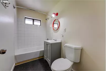 124 NE 143rd Ave, Portland, OR 97230 - Photo 19
