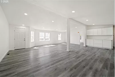 1949 SE Palmquist Rd #42, Gresham, OR 97080 - Photo 13
