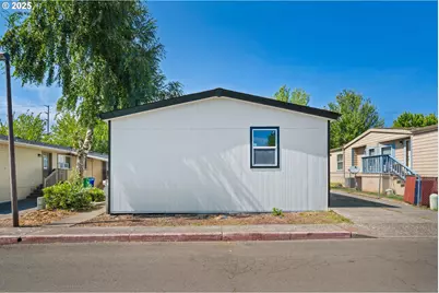 1949 SE Palmquist Rd #42, Gresham, OR 97080 - Photo 3