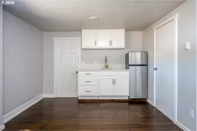 237 NE 109th Ave, Portland, OR 97220 - Photo 31