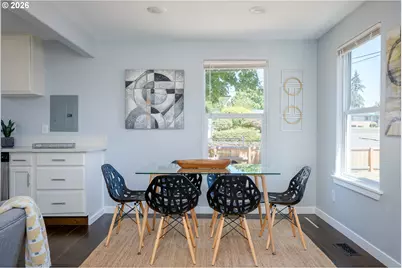 237 NE 109th Ave, Portland, OR 97220 - Photo 15
