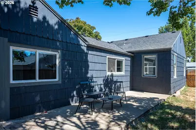 237 NE 109th Ave, Portland, OR 97220 - Photo 39