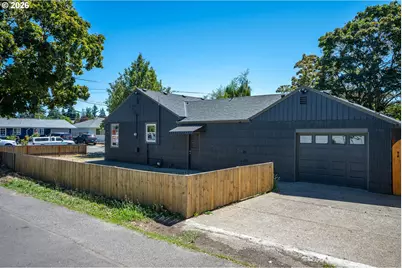 237 NE 109th Ave, Portland, OR 97220 - Photo 37