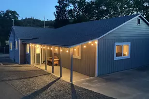 122 Grassy Ln, Roseburg, OR 97470 - Photo 5