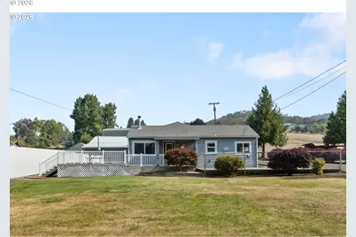 122 Grassy Ln, Roseburg, OR 97470 - Photo 1