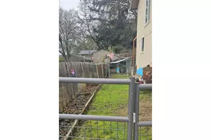 1852 NW Dogwood St, Roseburg, OR 97471 - Photo 41