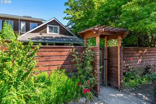 1714 B St, Hood River, OR 97031 - Photo 23