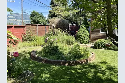 1714 B St, Hood River, OR 97031 - Photo 21