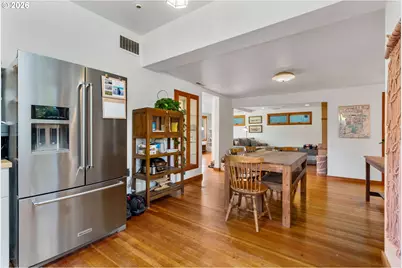 1714 B St, Hood River, OR 97031 - Photo 17