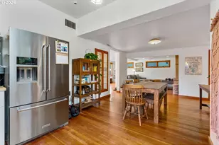 1714 B St, Hood River, OR 97031 - Photo 17