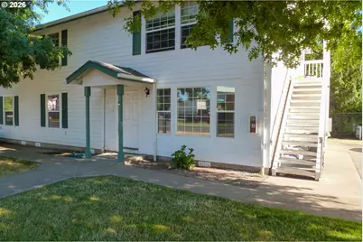 224 C St, Independence, OR 97351 - Photo 5