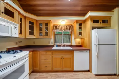 24760 Trask West Rd, Tillamook, OR 97141 - Photo 9