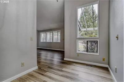 33 Oriole Ln, Lake Oswego, OR 97035 - Photo 3