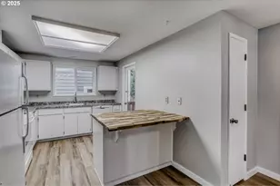 33 Oriole Ln, Lake Oswego, OR 97035 - Photo 5