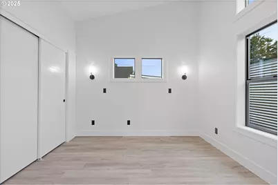 313 SE Oar Ave, Lincoln City, OR 97367 - Photo 15