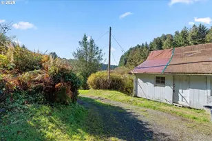 90410 Cape Arago Hwy, Coos Bay, OR 97420 - Photo 17