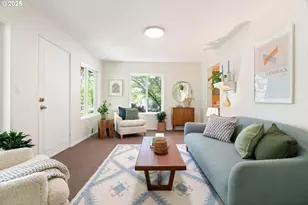 2702 N Winchell St, Portland, OR 97217 - Photo 3