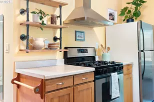 2702 N Winchell St, Portland, OR 97217 - Photo 15