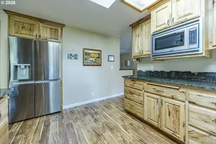 40211 Deerhorn Rd, Springfield, OR 97478 - Photo 13