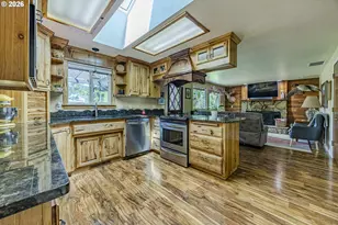 40211 Deerhorn Rd, Springfield, OR 97478 - Photo 11