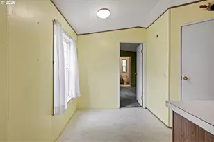375 La Casa St, Eugene, OR 97402 - Photo 11