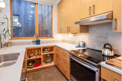 2747 Friendly Aly, Eugene, OR 97405 - Photo 5