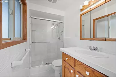 499 NE Williams Rd, Gresham, OR 97030 - Photo 23