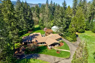 738 Elgarose Rd, Roseburg, OR 97471 - Photo 3