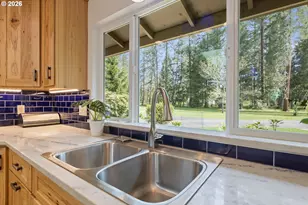 738 Elgarose Rd, Roseburg, OR 97471 - Photo 11