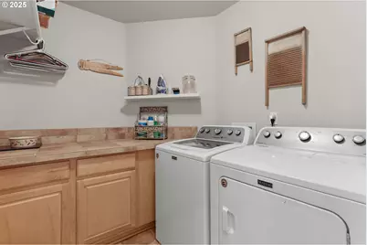 4925 E Masters Dr, Newberg, OR 97132 - Photo 37