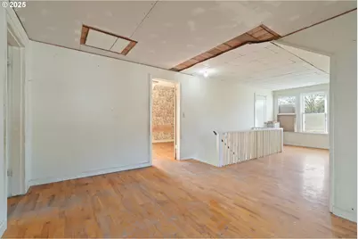 412 Gardner Ave, Drain, OR 97435 - Photo 21