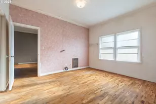 412 Gardner Ave, Drain, OR 97435 - Photo 17