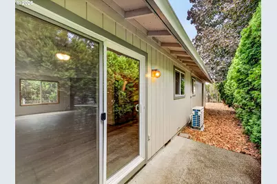5605 SE Knight St, Portland, OR 97206 - Photo 17