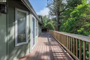 216 NE 56th St, Newport, OR 97365 - Photo 41
